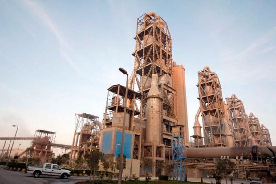 découvrez lafarge ciment france, un leader de l'industrie du ciment, engagé dans l'innovation et la durabilité. explorez nos solutions de construction adaptées à tous vos projets, alliant qualité et respect de l'environnement.